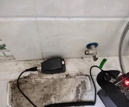 安次屋顶漏水维修公司分享下卫生间漏水的危害及解决方法